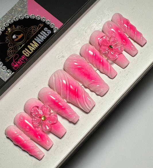 Aura Glam Press On Nails