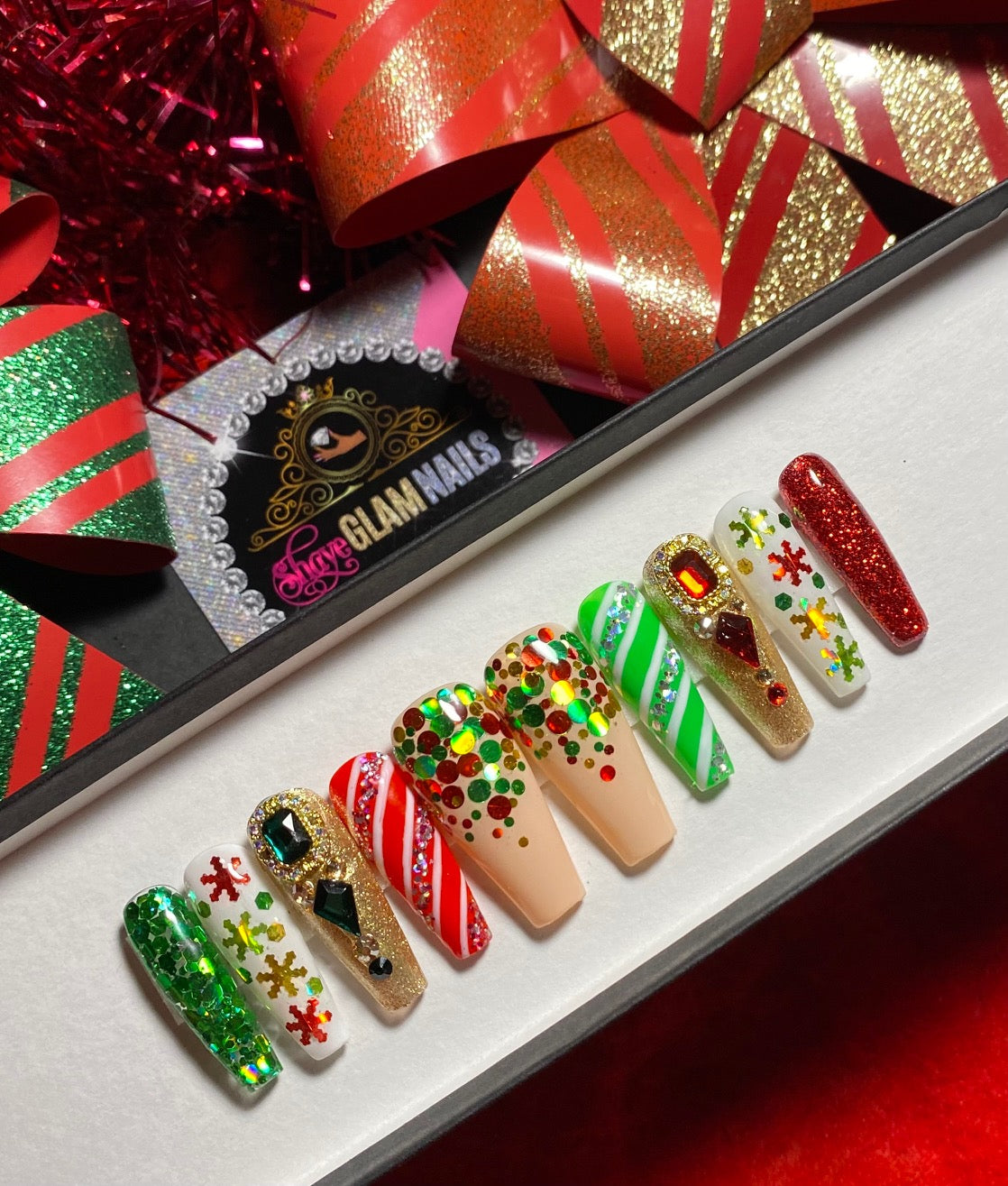 Festive Christmas Press On Nails