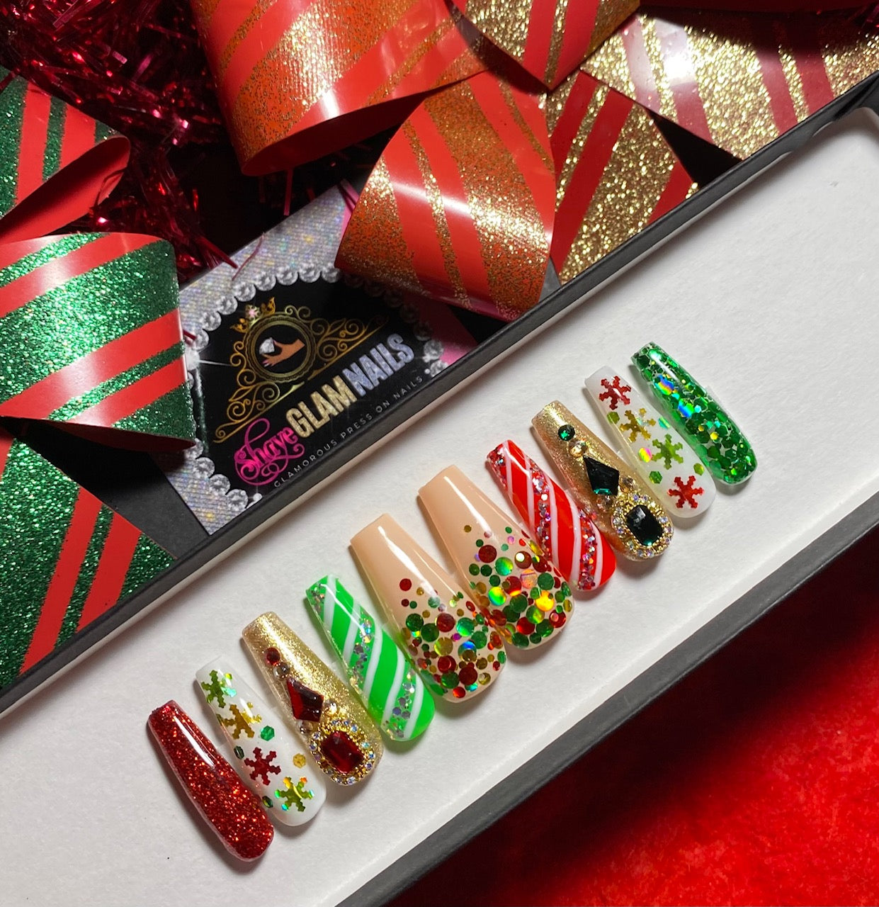 Festive Christmas Press On Nails