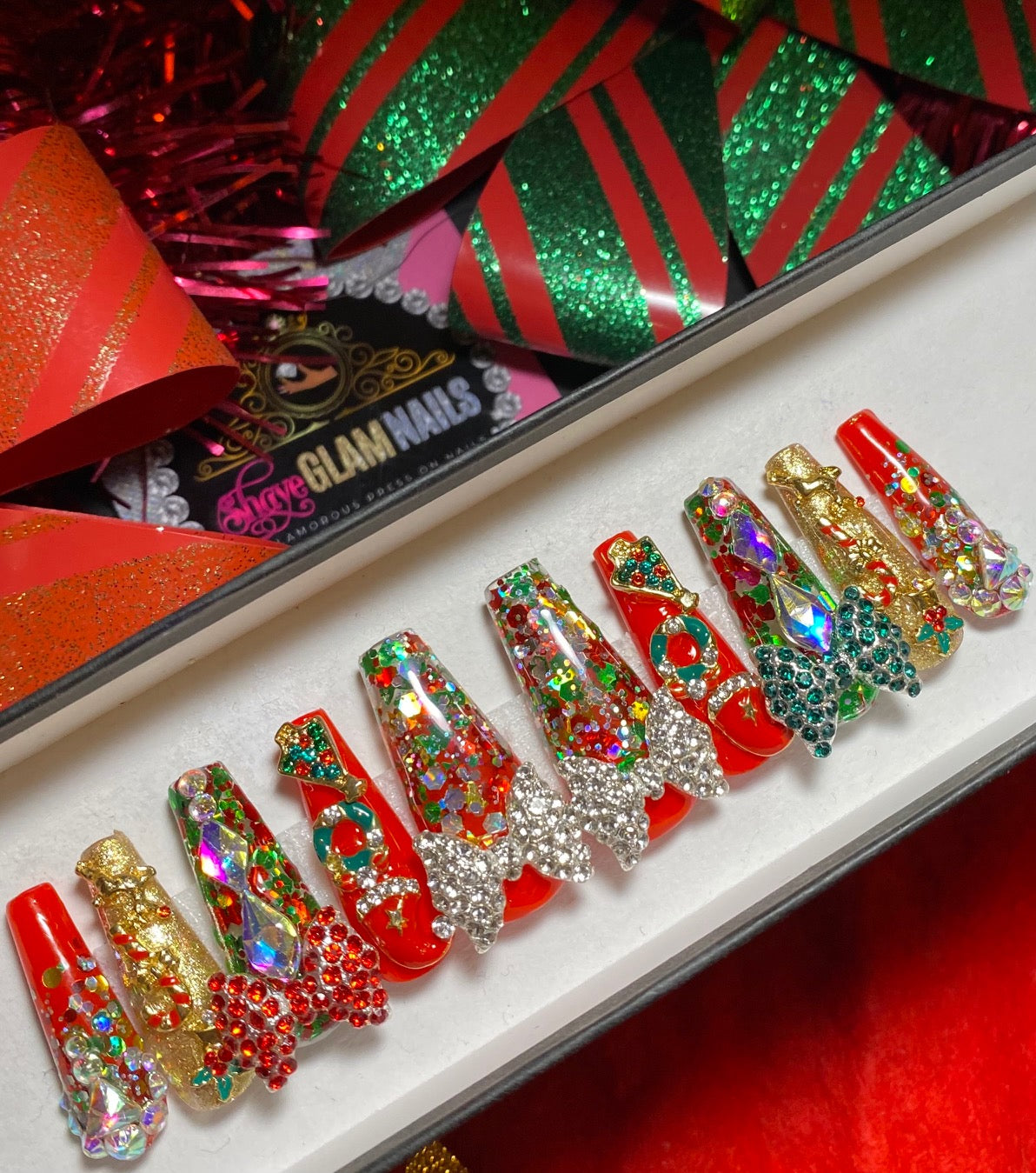 Christmas Holiday Glam Press On Nails